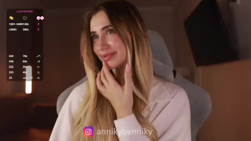 Coconutkitty Cam Show Recorded 2025-03-05