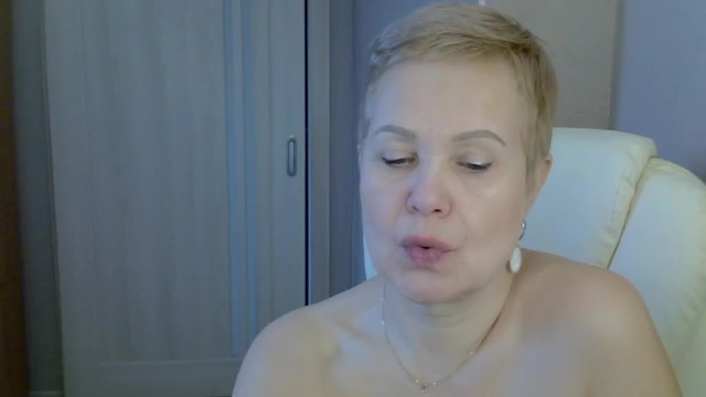 MadamMadam Cam Show Recorded 2025-03-05