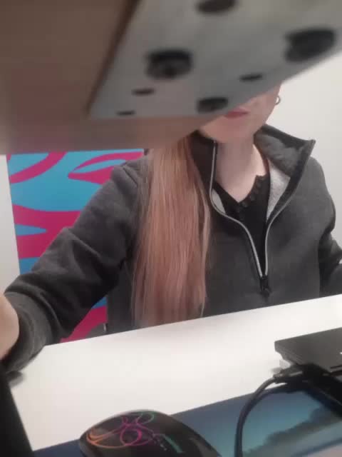 Xo4y-Tpax Cam Show Recorded 2025-03-05