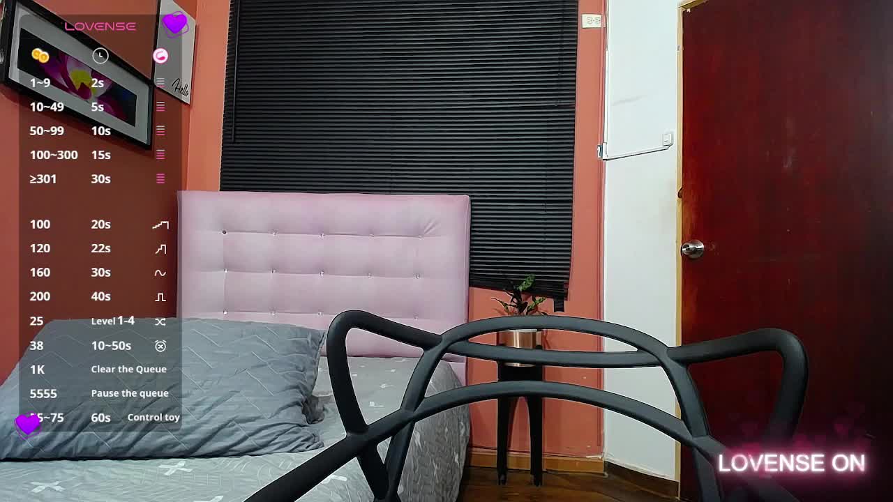 Naturalmoommy Cam Show Recorded 2025-03-06