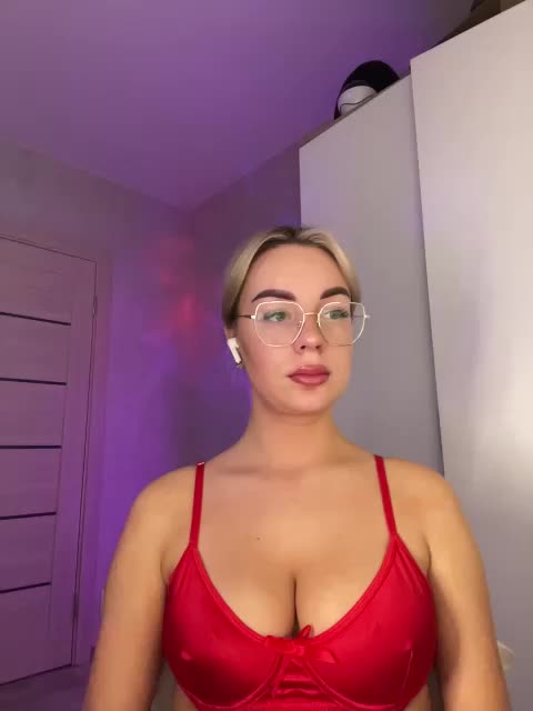 Mila-m Cam Show Recorded 2025-03-07