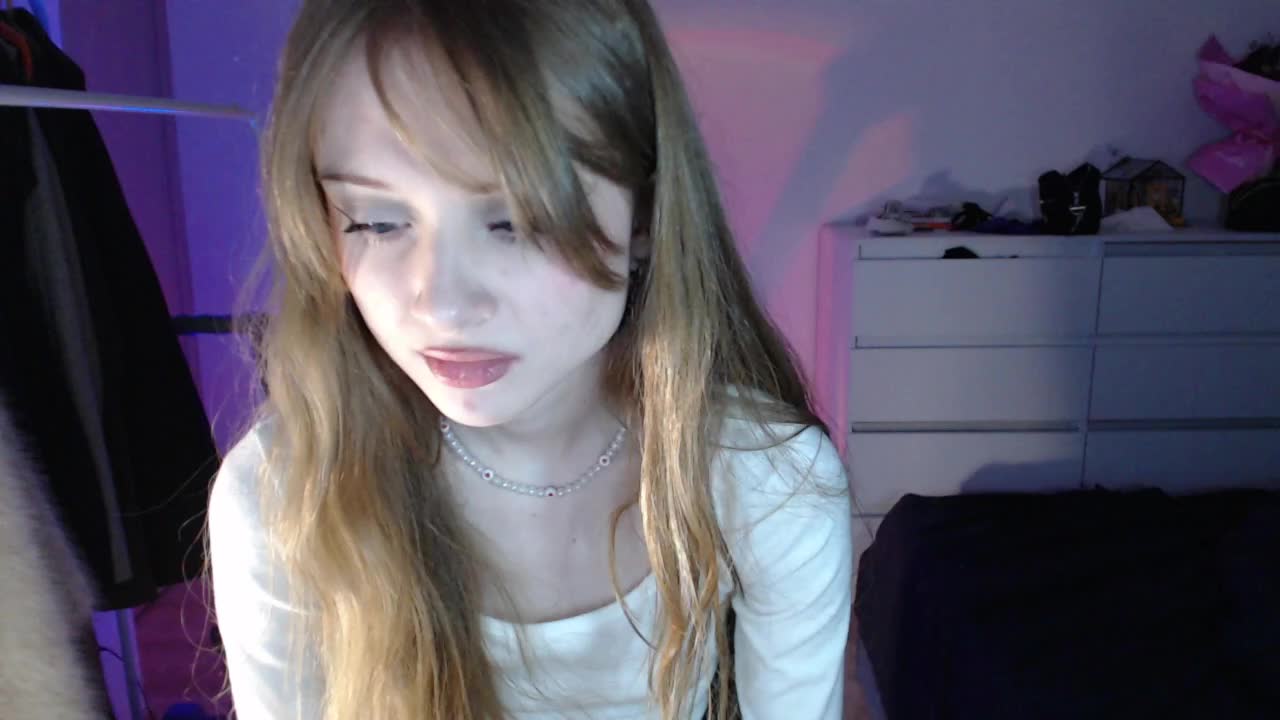 Mnepohuyy Cam Show Recorded 2025-03-08