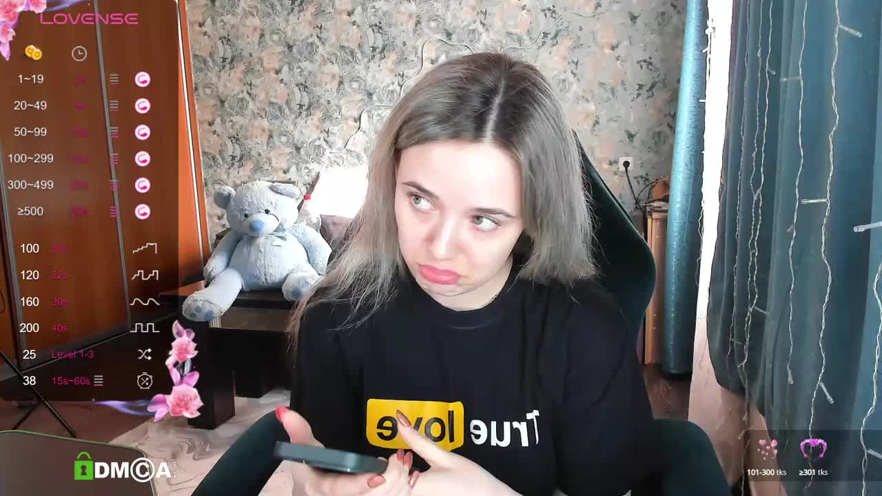 Your_small_bunny Cam Show Recorded 2025-03-11