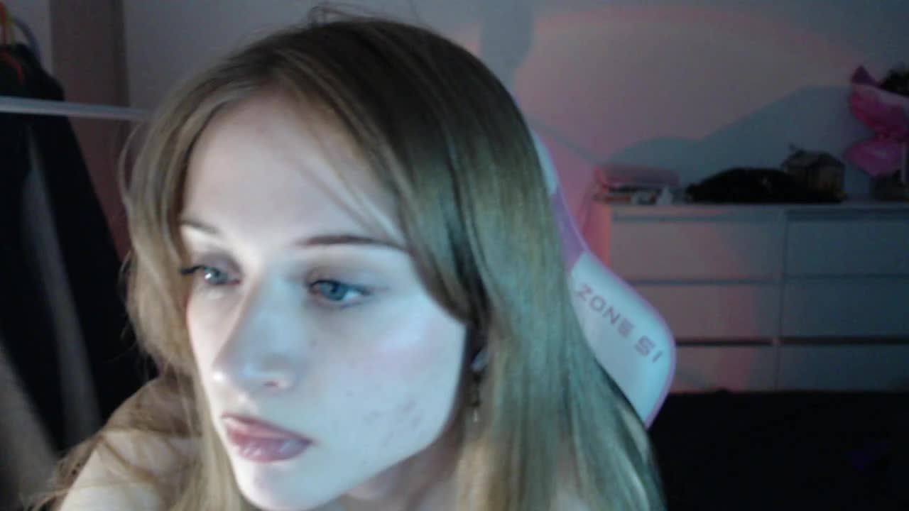 Mnepohuyy Cam Show Recorded 2025-03-11