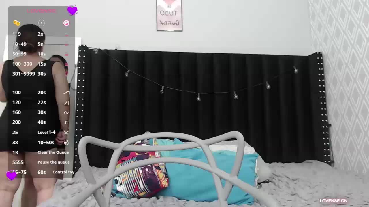 Naturalmoommy Cam Show Recorded 2025-03-11