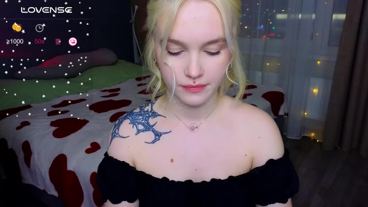Cute_summer_breathe Cam Show Recorded 2025-03-13