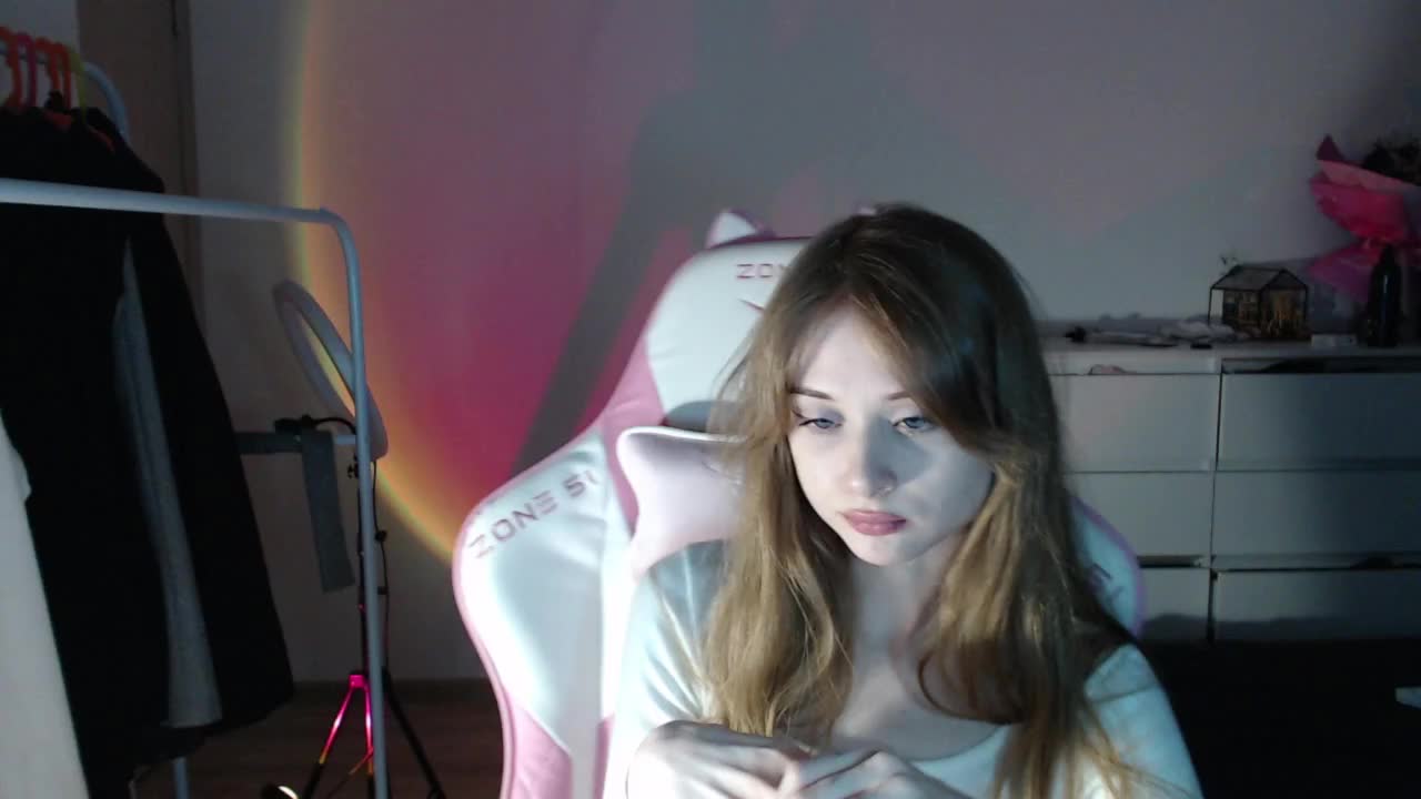 Mnepohuyy Cam Show Recorded 2025-03-14