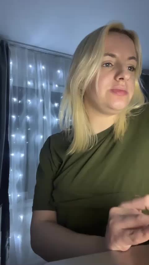 Milafka11 Cam Show Recorded 2025-03-17
