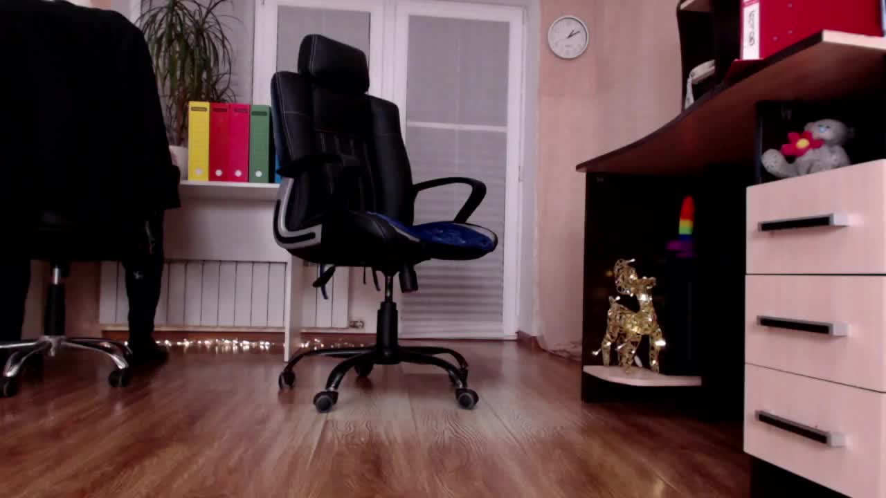 Carrie1337 Cam Show Recorded 2025-03-18