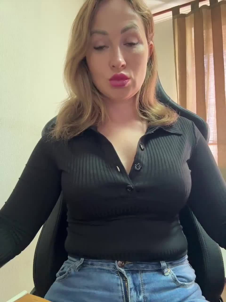 Goddesssssss Cam Show Recorded 2025-03-19