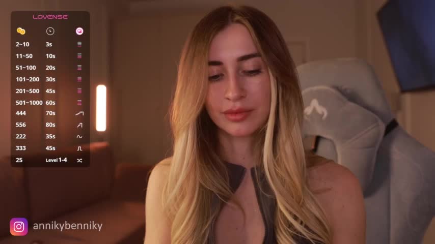 Coconutkitty Cam Show Recorded 2025-03-20
