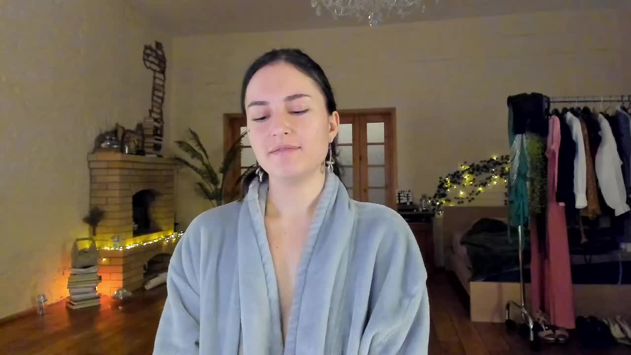 Michi_souffl Cam Show Recorded 2025-03-20