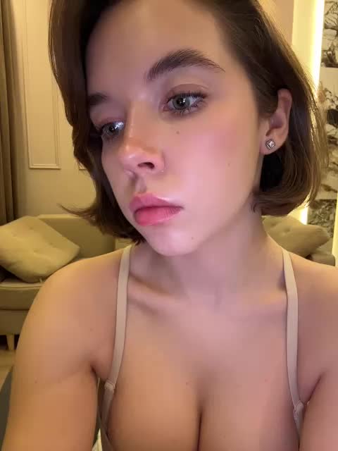 -Alessandra Cam Show Recorded 2025-03-21