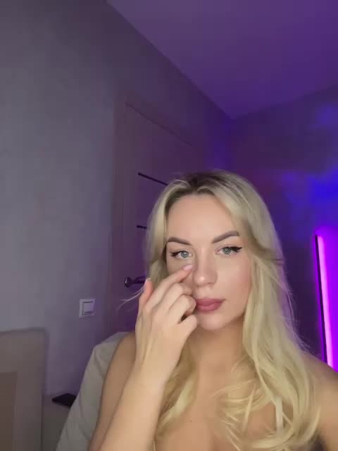 Mila-m Cam Show Recorded 2025-03-23