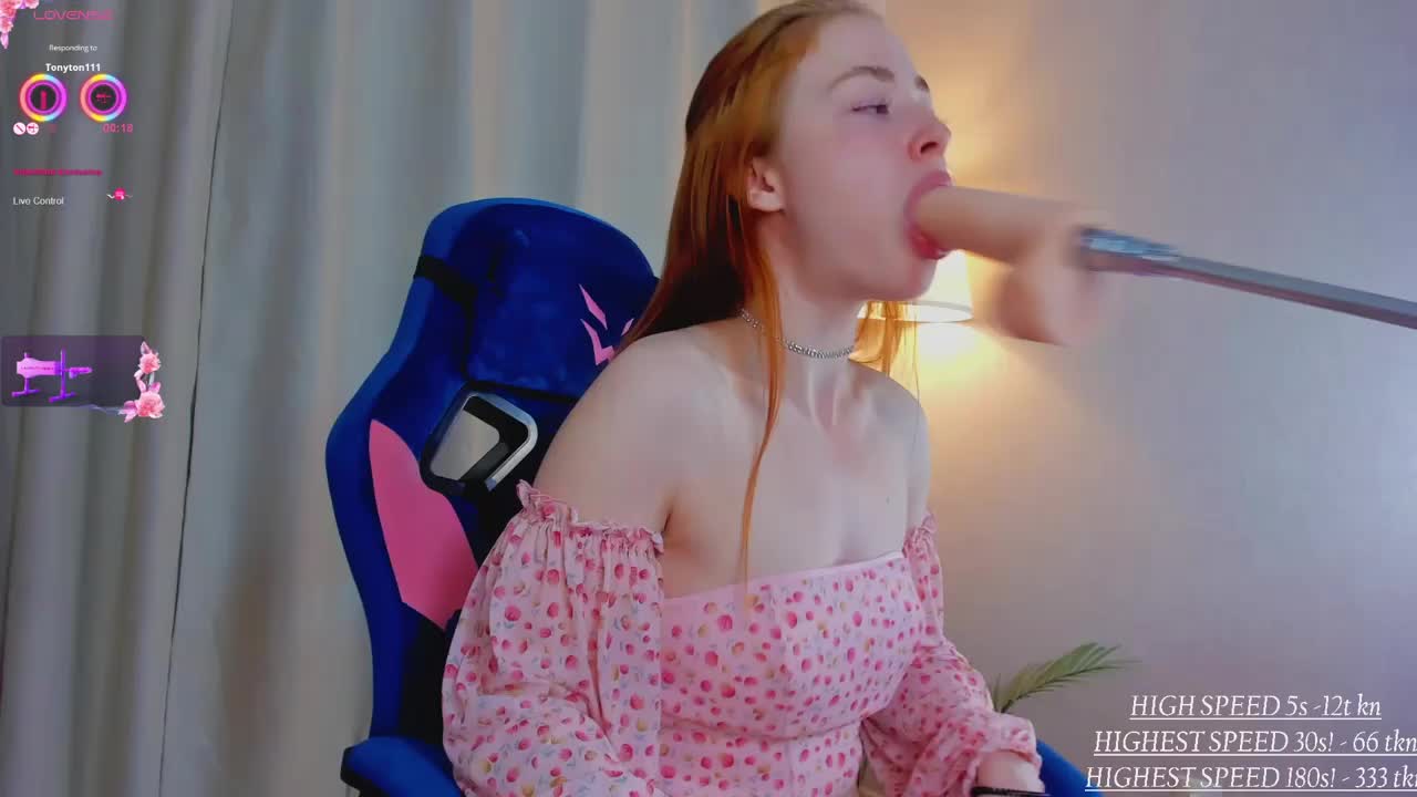 Young_redbabe Cam Show Recorded 2025-03-23