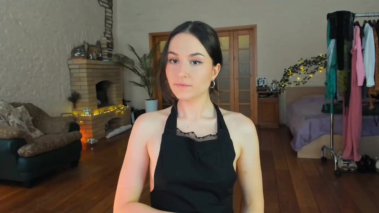 Michi_souffl Cam Show Recorded 2025-03-25