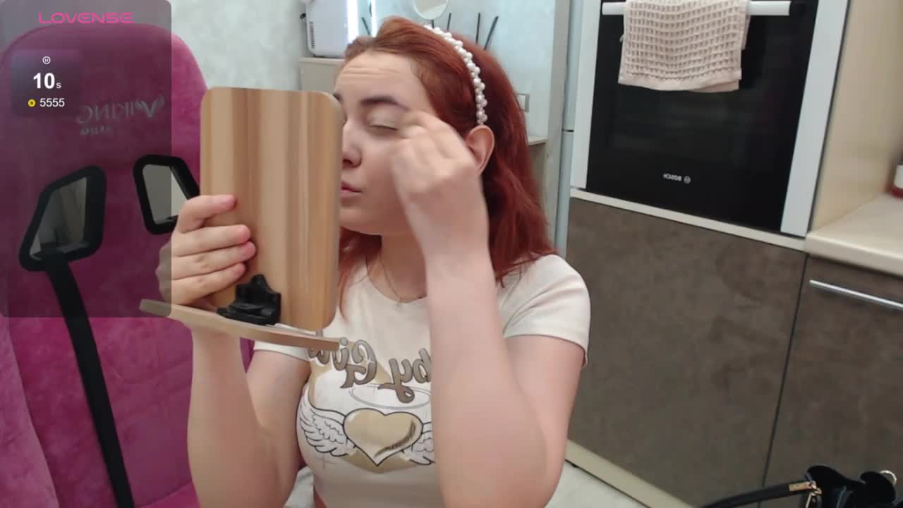 Kiss_Me_Alice Cam Show Recorded 2025-03-26