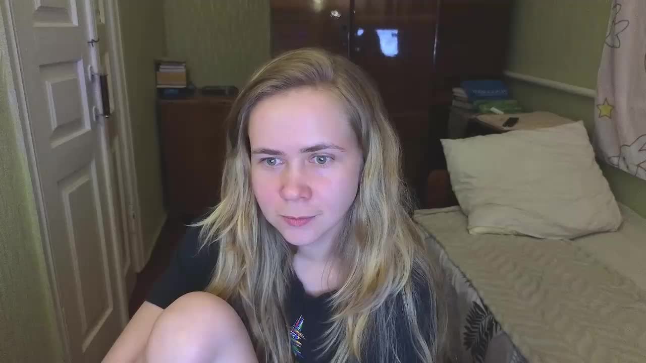 Riley_Roo Cam Show Recorded 2025-03-28