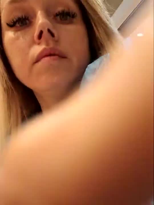 B_l_o_n_d_i_n_k_a Cam Show Recorded 2025-03-30