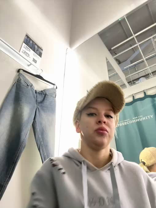 LikaCat Cam Show Recorded 2025-03-31