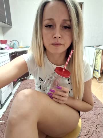 B_l_o_n_d_i_n_k_a Cam Show Recorded 2025-04-01