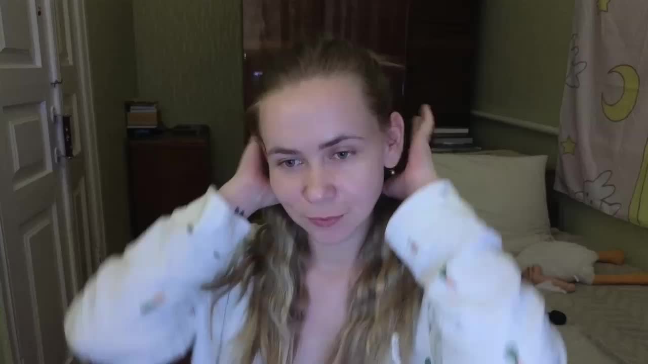 Riley_Roo Cam Show Recorded 2025-04-01