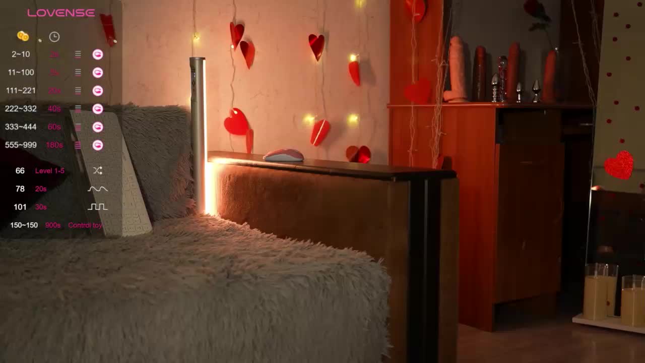 LovelyLuna Cam Show Recorded 2025-04-01