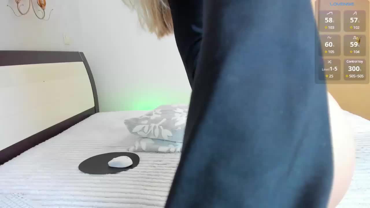 _Sweetgirl22_ Cam Show Recorded 2025-04-01