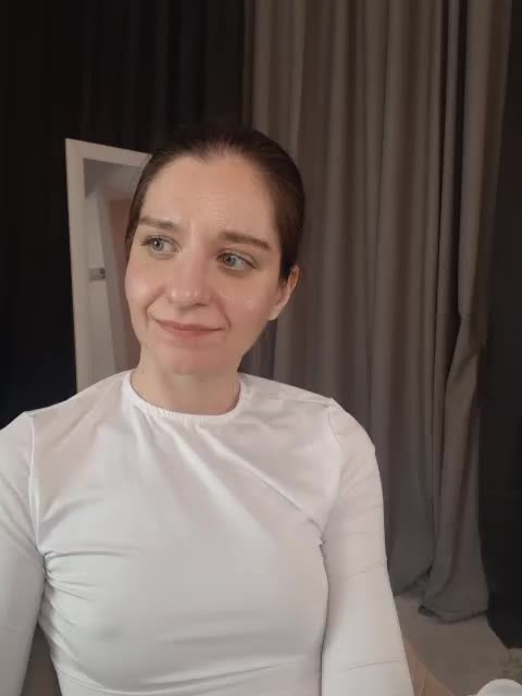 BellaTasty Cam Show Recorded 2025-04-02