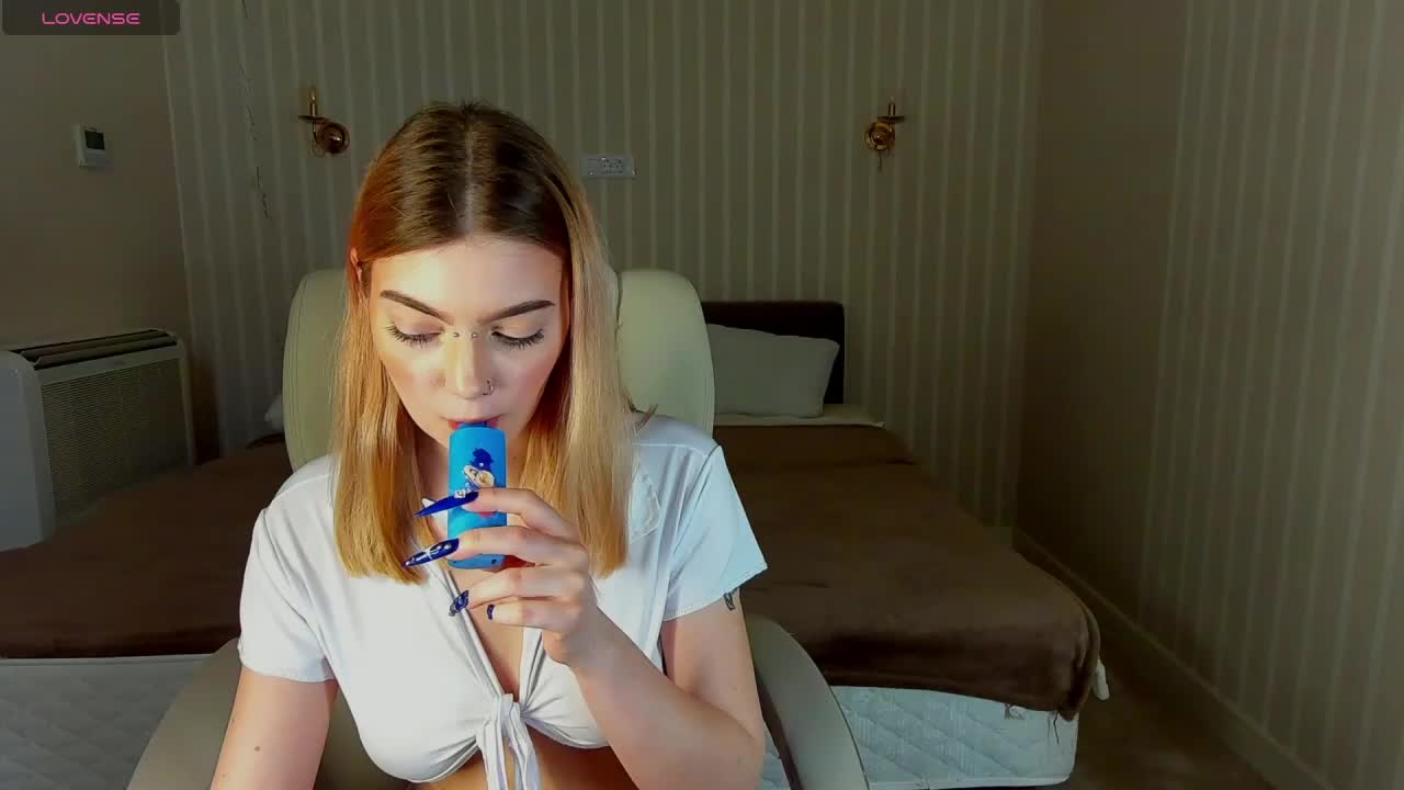 BayleeGlam Cam Show Recorded 2025-04-03