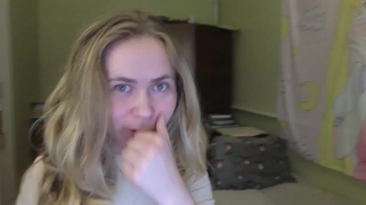 Riley_Roo Cam Show Recorded 2025-04-04