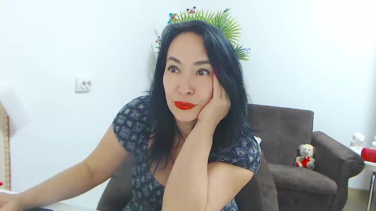 LesoleiLika Cam Show Recorded 2025-04-04