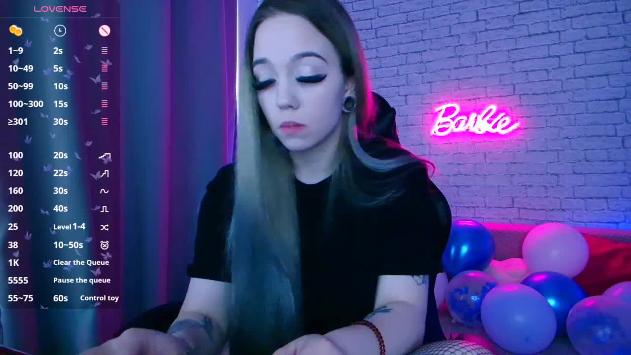 _crazybee_ Cam Show Recorded 2025-04-04