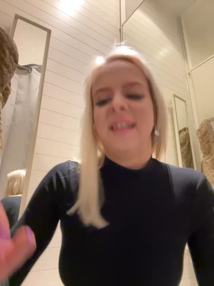 LikaCat Cam Show Recorded 2025-04-04