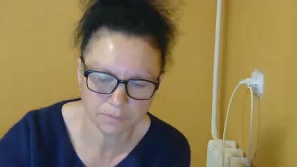 Liddia Cam Show Recorded 2025-04-04