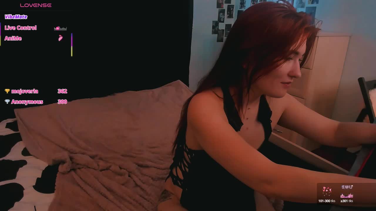 Foxyyysara Cam Show Recorded 2025-04-04