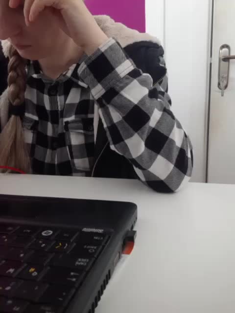 Xo4y-Tpax Cam Show Recorded 2025-04-04