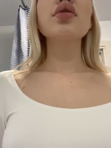 KissAvrora Cam Show Recorded 2025-04-06