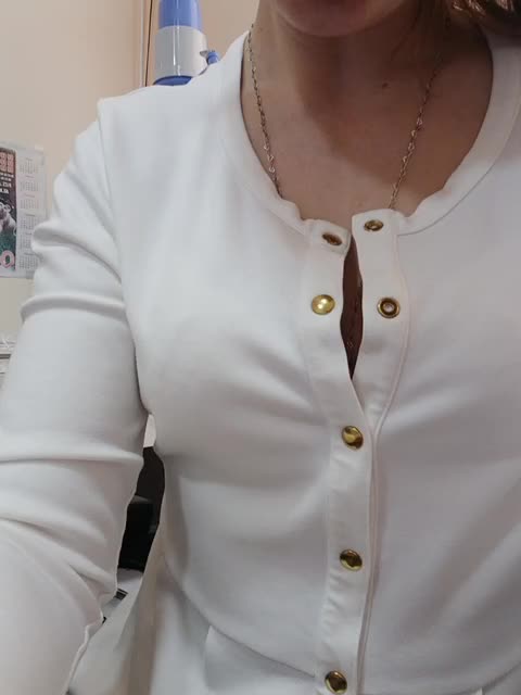 EmmiHot Cam Show Recorded 2025-04-06