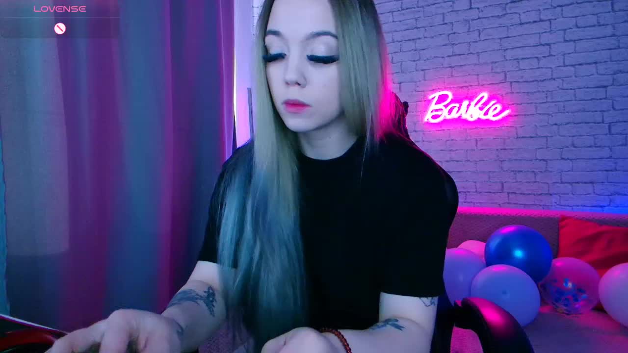 _crazybee_ Cam Show Recorded 2025-04-06