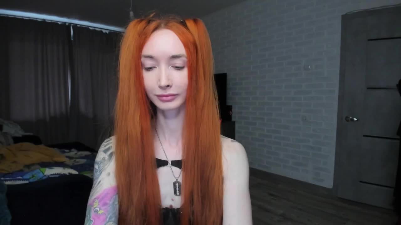 Roxy-Sun Cam Show Recorded 2025-04-06