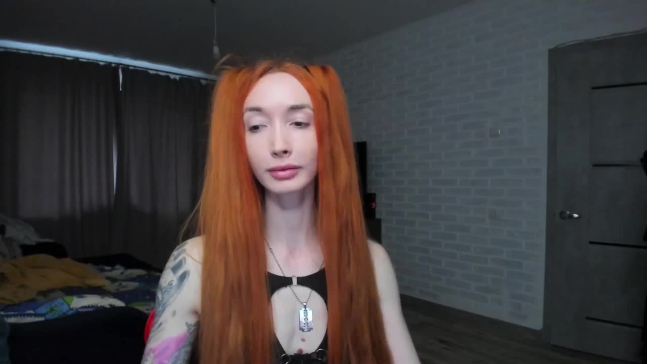 Roxy-Sun Cam Show Recorded 2025-04-06