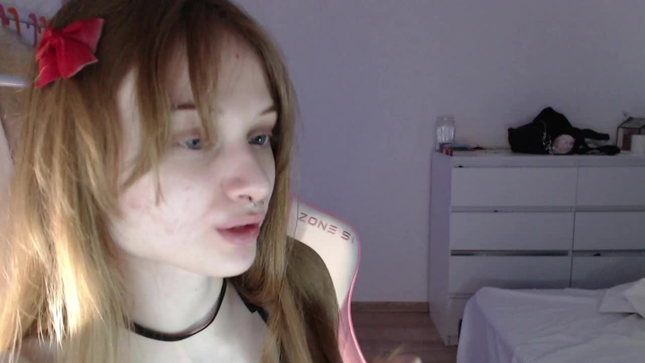 Mnepohuyy Cam Show Recorded 2025-04-07