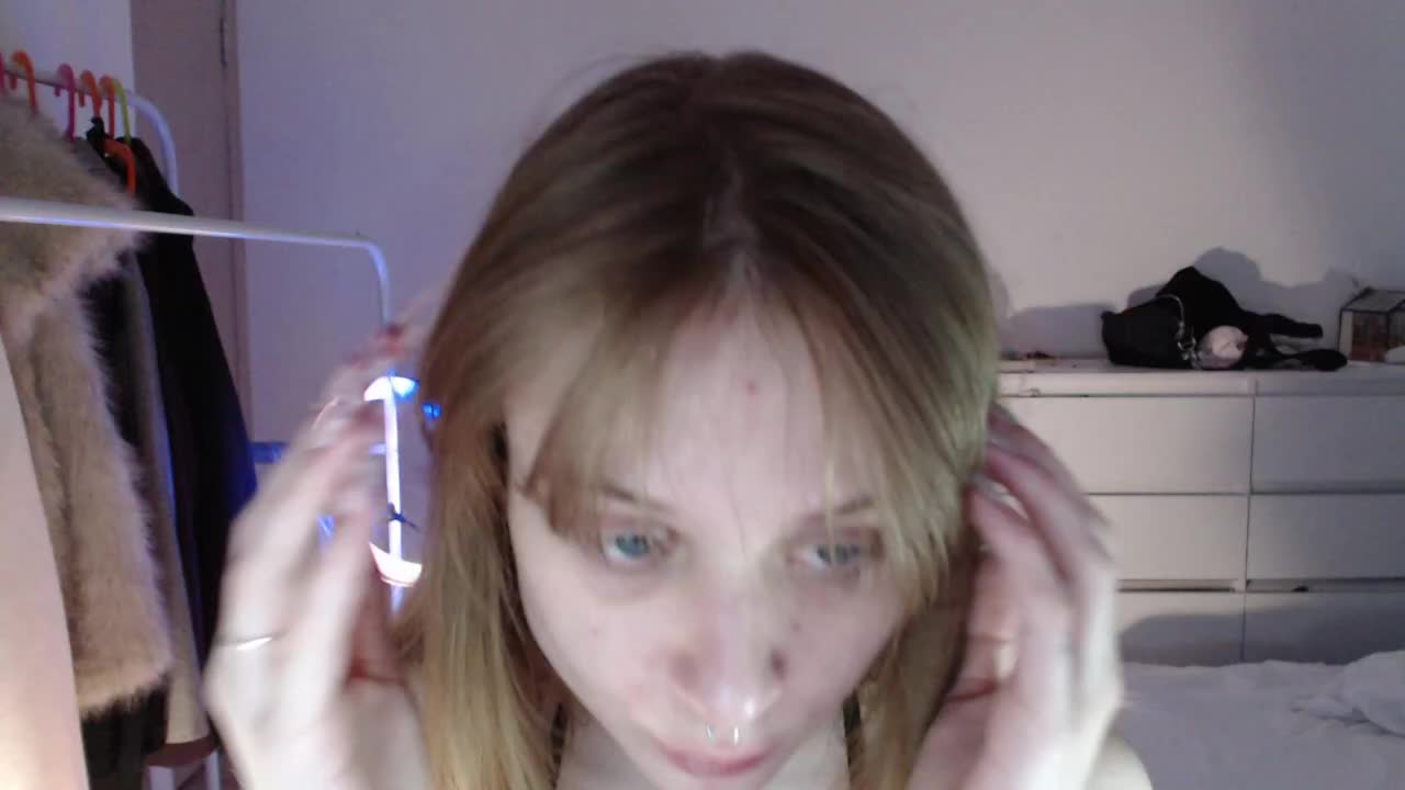 Mnepohuyy Cam Show Recorded 2025-04-07