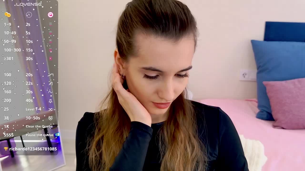 Alice_Weiss Cam Show Recorded 2025-04-07