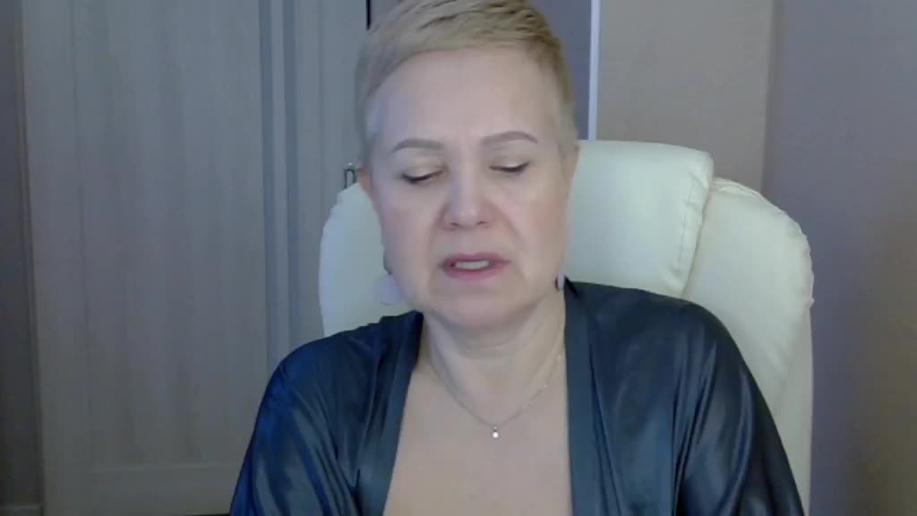 MadamMadam Cam Show Recorded 2025-04-07