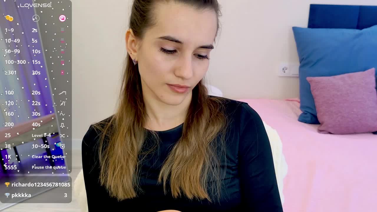 Alice_Weiss Cam Show Recorded 2025-04-07