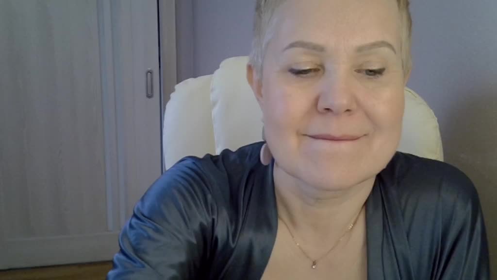 MadamMadam Cam Show Recorded 2025-04-07