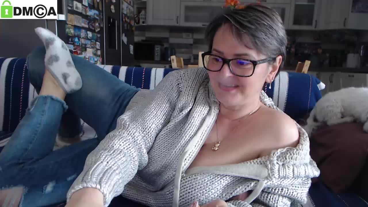 Whitesilvery Cam Show Recorded 2025-04-07