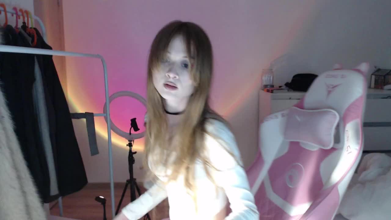 Mnepohuyy Cam Show Recorded 2025-04-07